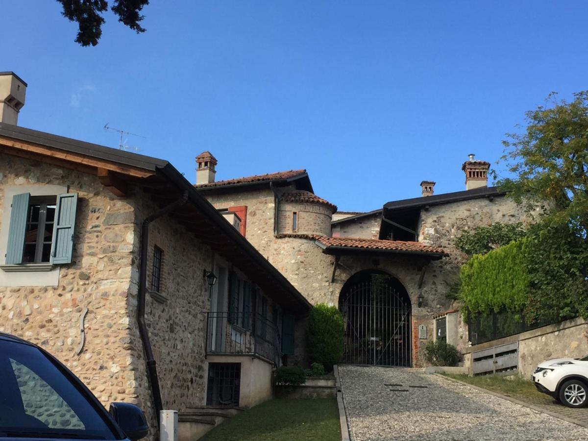 B & B Da Giusy Corte Franca Exterior foto